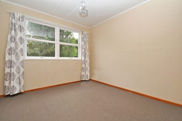 Photo of property in 19 Matama Road, Glen Eden, Auckland, 0602