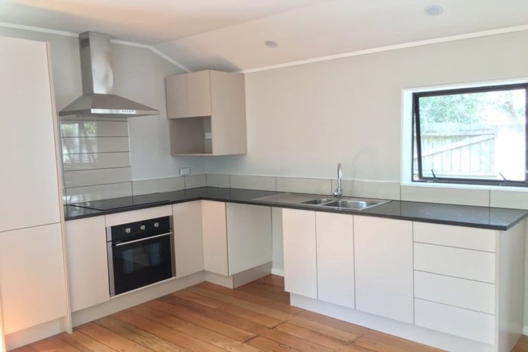 Photo of property in 2/668 Whangaparaoa Road, Stanmore Bay, Whangaparaoa, 0932