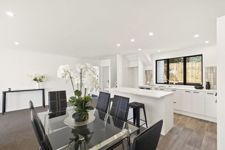 Photo of property in 30c Russell Road, Manurewa, Auckland, 2102