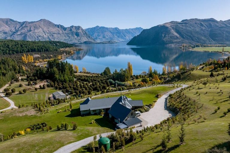 Photo of property in 354 Dublin Bay Road, Albert Town, Wanaka, 9382