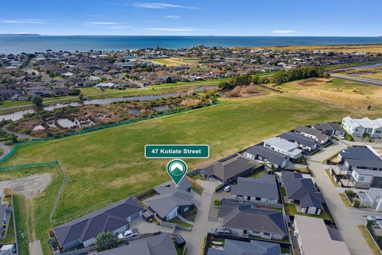 Photo of property in 47 Kotiate Street, Papamoa, 3118