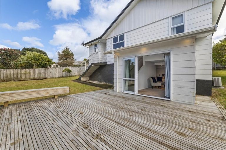 Photo of property in 9 Anson Place, Westown, New Plymouth, 4310