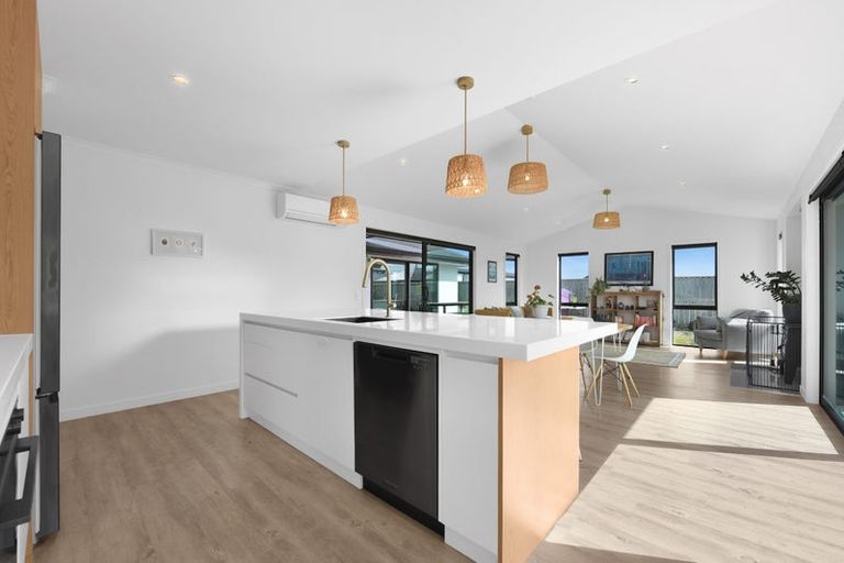 Photo of property in 106 Iwa Street, Mapua, 7005