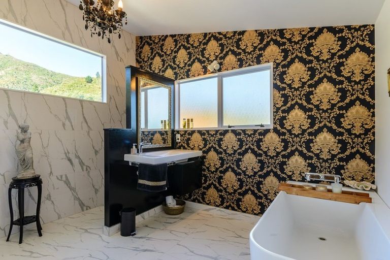 Photo of property in 1a Matai Place, Waikawa, Picton, 7220