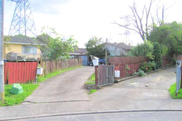 Photo of property in 2/7 Arden Court, Clover Park, Auckland, 2019