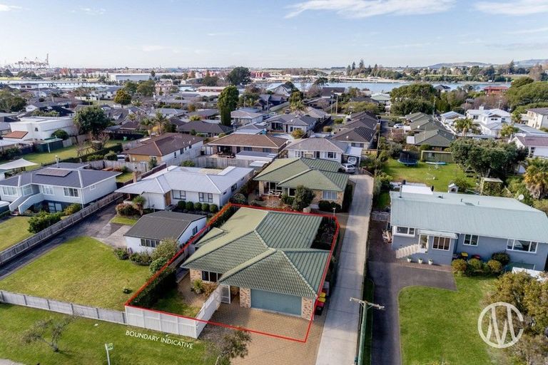 Photo of property in 16a Goods Road, Otumoetai, Tauranga, 3110