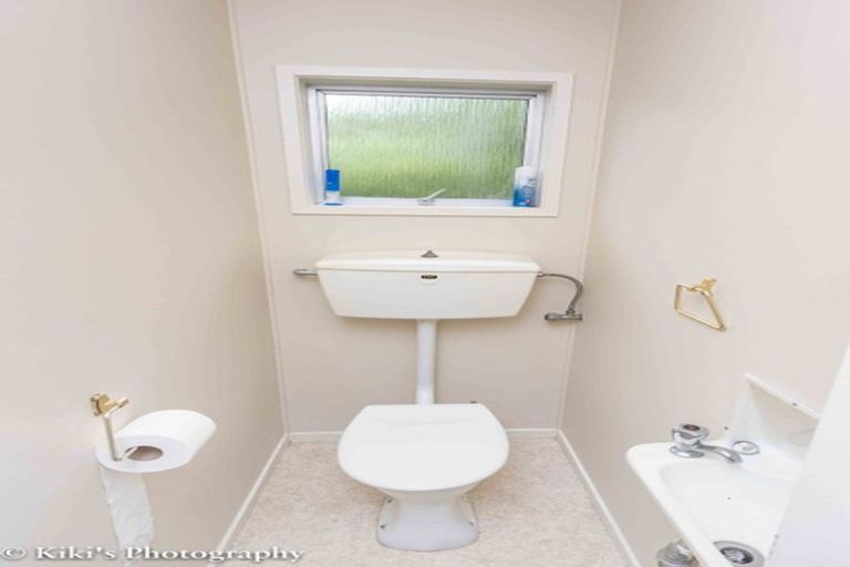 Photo of property in 19 Dunraven Place, Torbay, Auckland, 0630