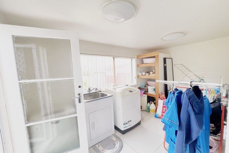 Photo of property in 2/42 Galvan Avenue, Sunnyhills, Auckland, 2010