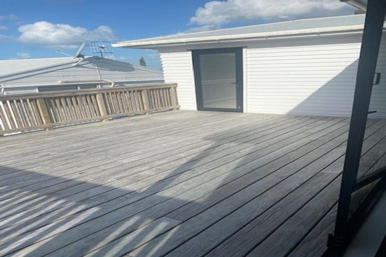 Photo of property in 26 Ranui Avenue, Ranui, Auckland, 0612