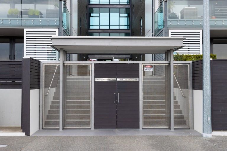 Photo of property in The Terraces, 21/9 Humber Street, Pandora, Napier, 4110