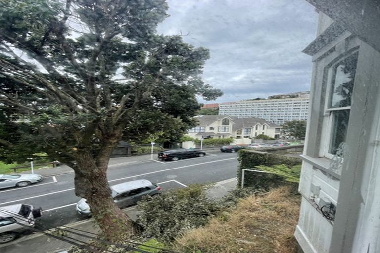 Photo of property in 28 Macdonald Crescent, Te Aro, Wellington, 6011