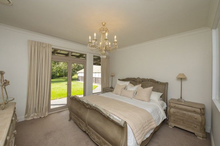 Photo of property in 274 Polson Hill Drive, Aokautere, Palmerston North, 4471