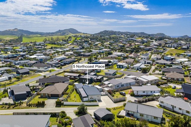 Photo of property in 5 Northcoast Place, Mangawhai Heads, Mangawhai, 0505