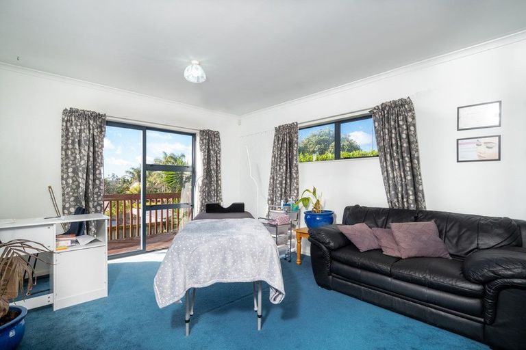 Photo of property in 47 Ruze Vida Drive, Massey, Auckland, 0614