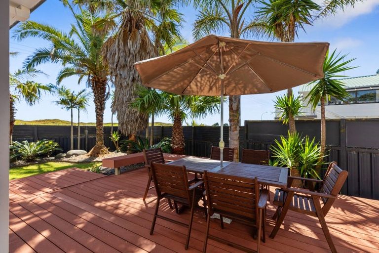 Photo of property in 338 Papamoa Beach Road, Papamoa Beach, Papamoa, 3118