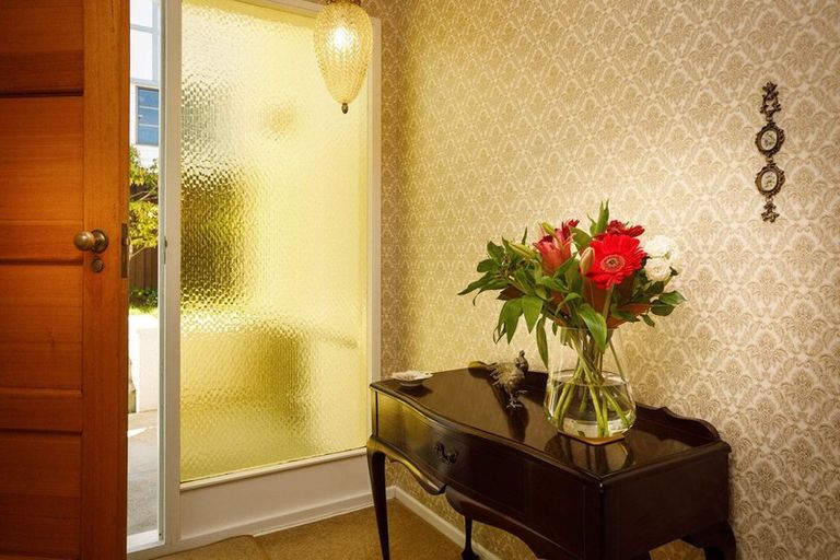 Photo of property in 4 Panorama Grove, Harbour View, Lower Hutt, 5010