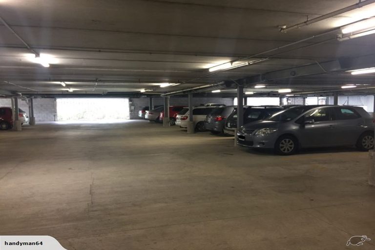 Photo of property in Luxford Villas, 115/72 Herald Street, Berhampore, Wellington, 6023