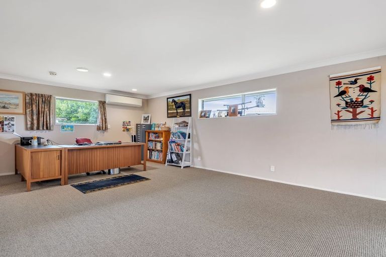 Photo of property in 2 Tautara Place, Ohauiti, Tauranga, 3112