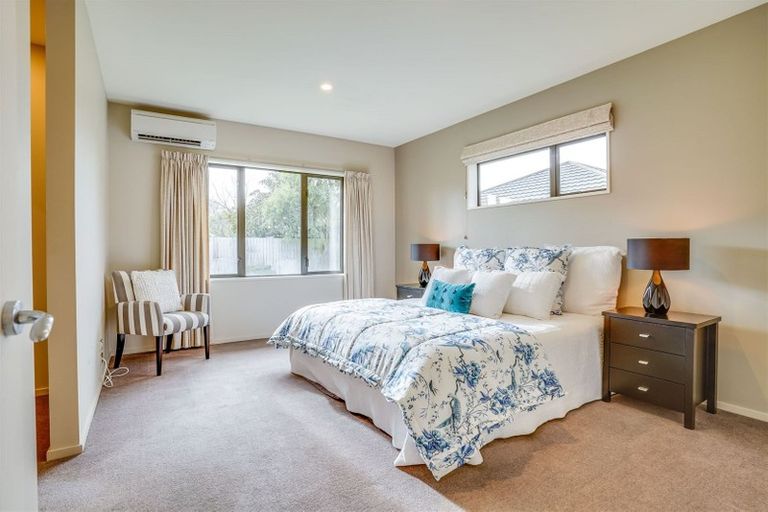 Photo of property in 11 Okuku Place, Hei Hei, Christchurch, 8042