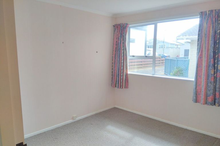 Photo of property in 2/12 Newton Street, Fitzroy, New Plymouth, 4312
