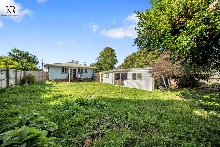 Photo of property in 53 Waipani Road, Te Atatu Peninsula, Auckland, 0610