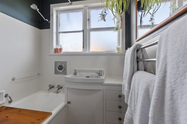 Photo of property in 13 Raleigh Street, Vogeltown, New Plymouth, 4310