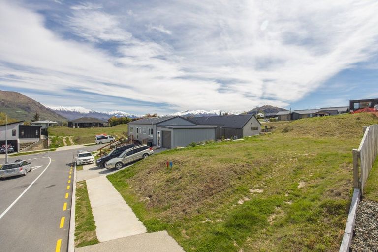 Photo of property in 16 Tuohy Lane, Wanaka, 9305