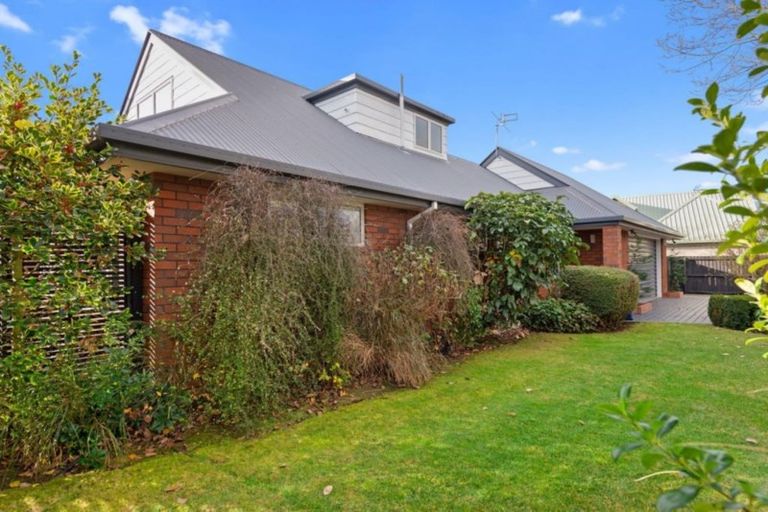 Photo of property in 10 Milesbrook Close, Rangiora, 7400