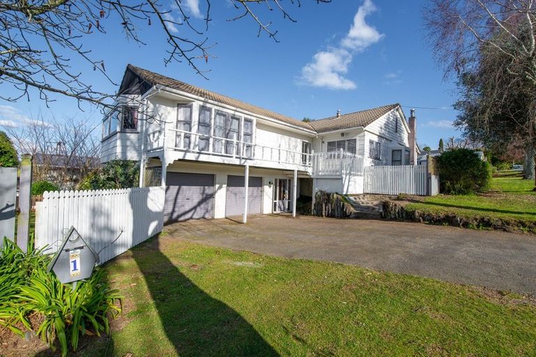 Photo of property in 1 Matipo Avenue, Pomare, Rotorua, 3015