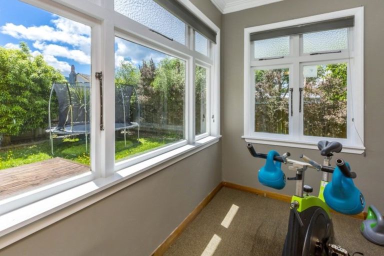 Photo of property in 276a Fergusson Drive, Heretaunga, Upper Hutt, 5018