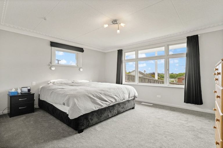 Photo of property in 1 Thomson Street, Green Island, Dunedin, 9018