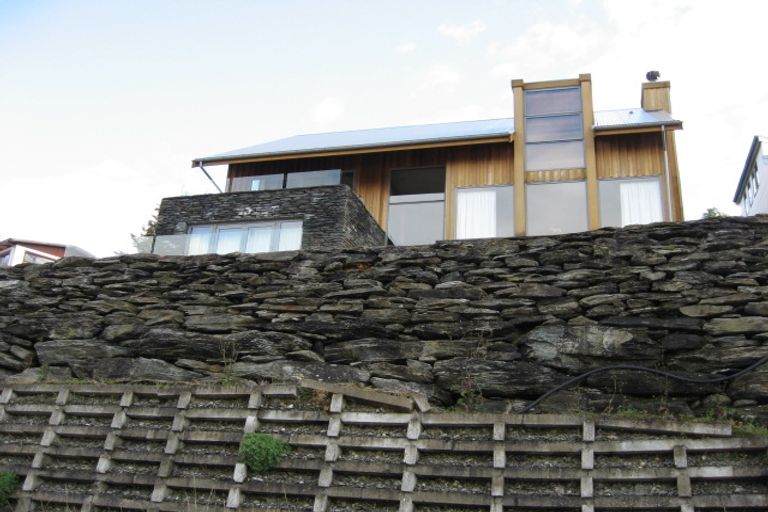 Photo of property in 7 Golden Terrace, Queenstown, 9300