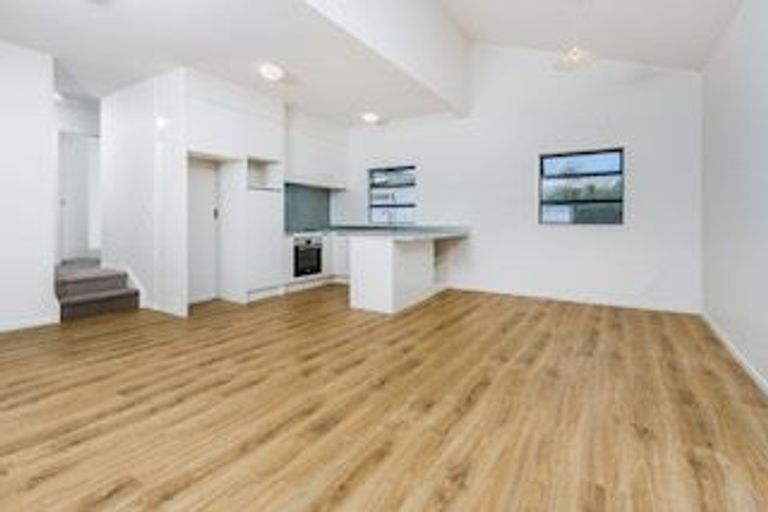Photo of property in 420/18 Sunnyhaven Avenue, Beach Haven, Auckland, 0626