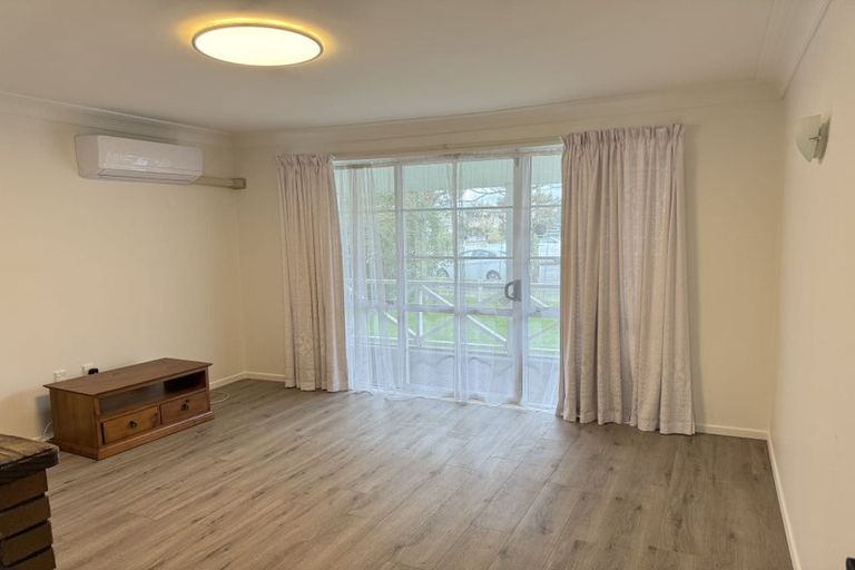 Photo of property in 17 Percival Street, Manurewa, Auckland, 2102