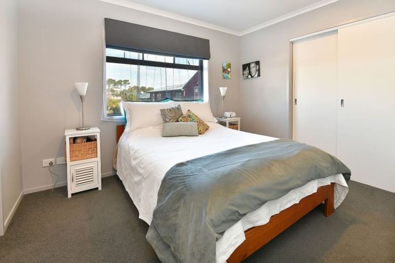 Photo of property in 3/925 Whangaparaoa Road, Manly, Whangaparaoa, 0930