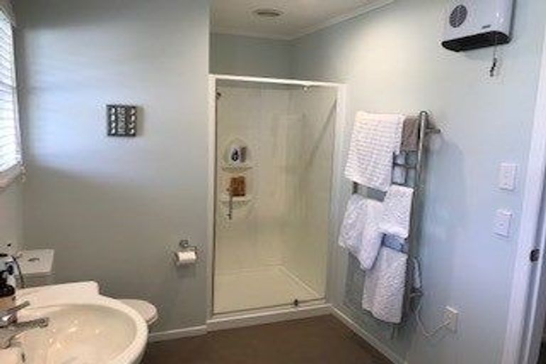 Photo of property in 8 Springfield Crescent, Enderley, Hamilton, 3214