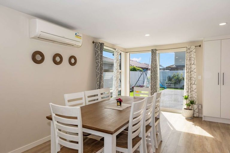 Photo of property in 19 Gum Spear Road, Takanini, 2112