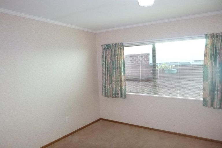 Photo of property in 39a Birdwood Road, Waterloo, Lower Hutt, 5011
