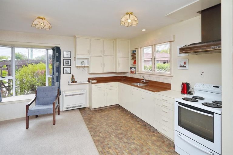 Photo of property in 10 Cheam Street, Dallington, Christchurch, 8061