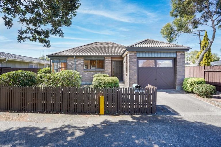 Photo of property in 557a Ruahine Street, Hokowhitu, Palmerston North, 4410