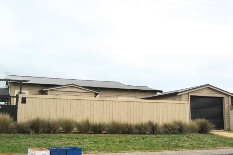 Photo of property in 17 Grange Road South, Haumoana, 4102