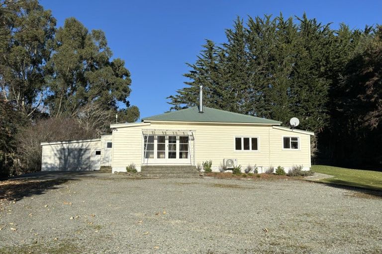 Photo of property in 563 Caroline Valley Road, Caroline, Dipton, 9791