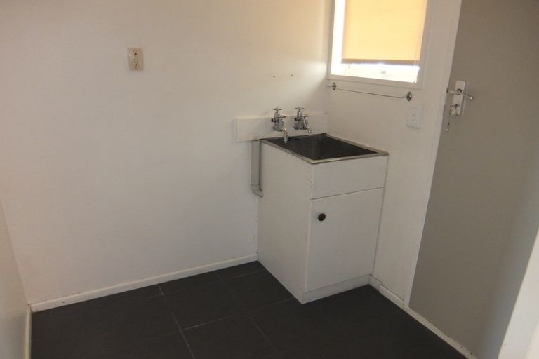 Photo of property in 92 Long Melford Road, Awapuni, Palmerston North, 4412