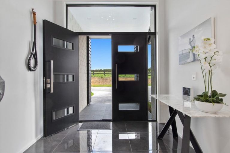 Photo of property in 25 Sarona Park Drive, Omanawa, Tauranga, 3171