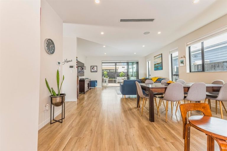 Photo of property in 14 Hato Road, Hobsonville, Auckland, 0616