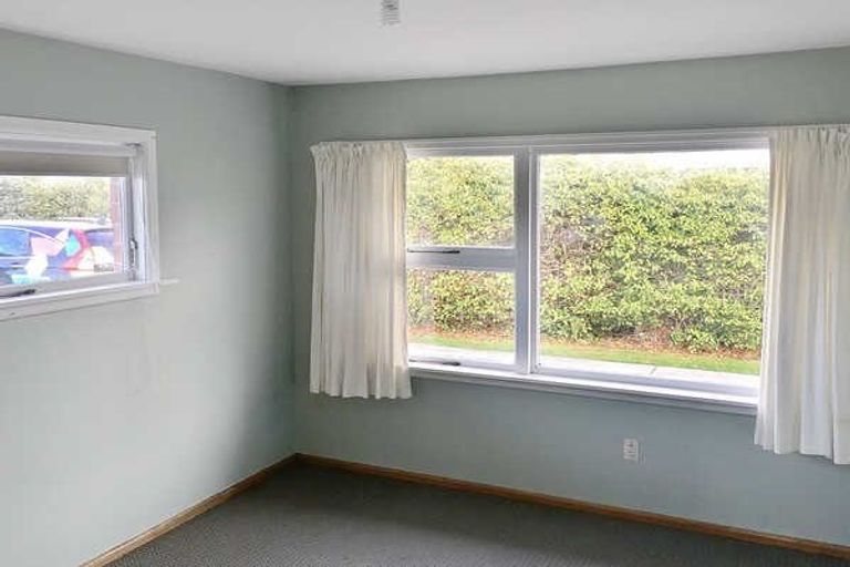 Photo of property in 2/11 Maxwell Street, Riccarton, Christchurch, 8041