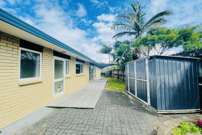 Photo of property in 53 Stratford Road, Manurewa, Auckland, 2105
