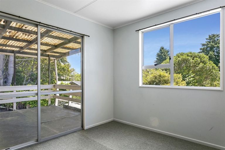 Photo of property in 60 Matuku Street, Two Mile Bay, Taupo, 3330