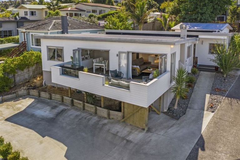 Photo of property in 2/21 Hythe Terrace, Mairangi Bay, Auckland, 0630