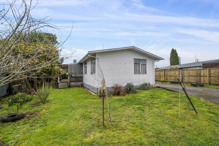 Photo of property in 18 Sunrise Avenue, Owhata, Rotorua, 3010